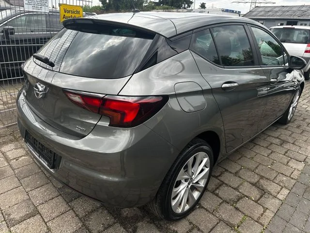 Opel Astra – 8