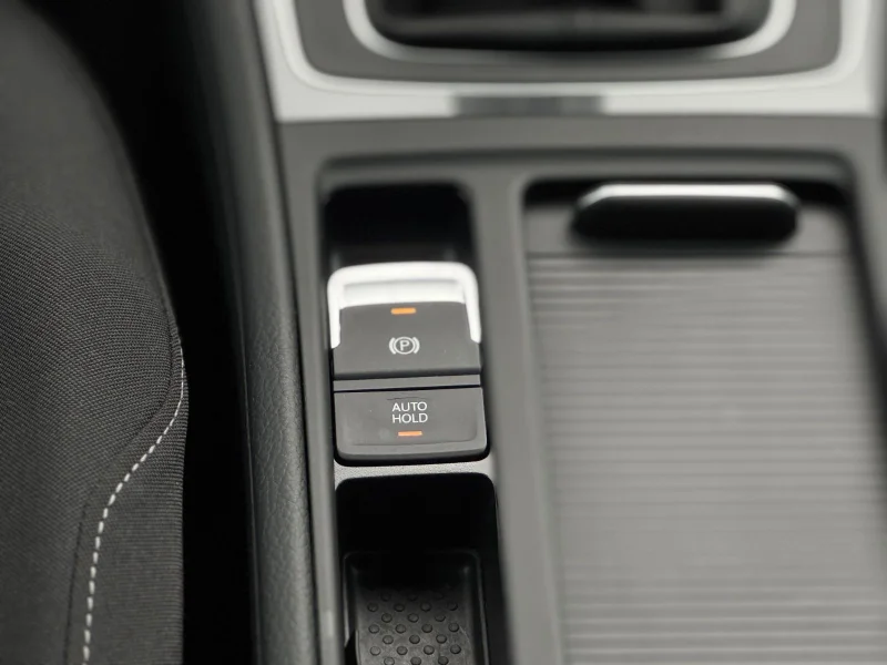 Volkswagen Golf – 23