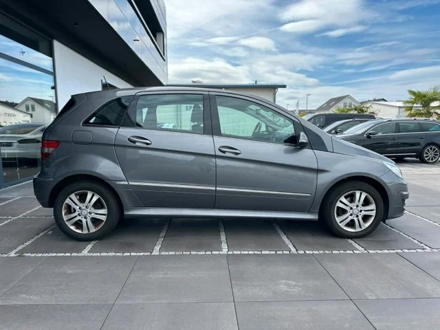 Mercedes-Benz B 200 – 6