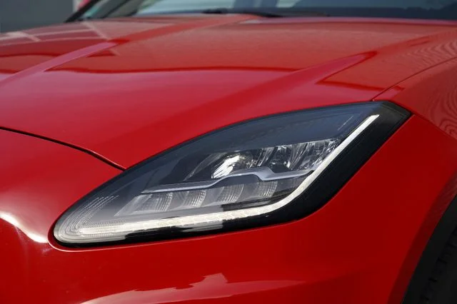 JAGUAR E-Pace – 8