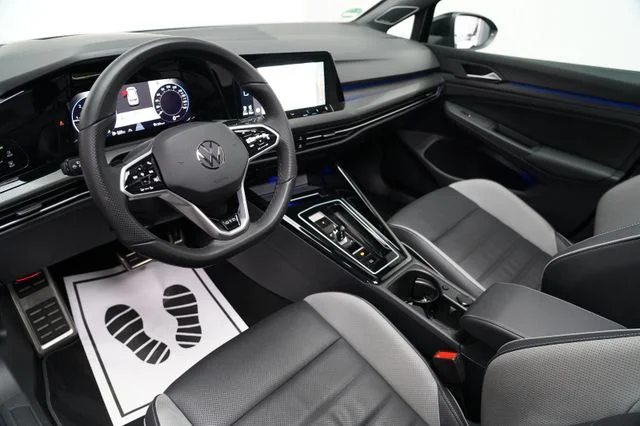 VW Golf – 12