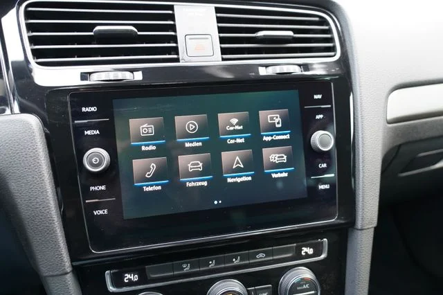 VW Golf – 18
