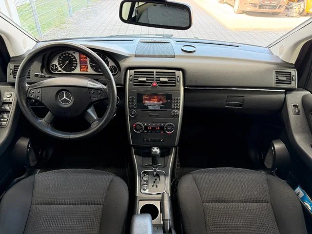 Mercedes-Benz B 200 – 18
