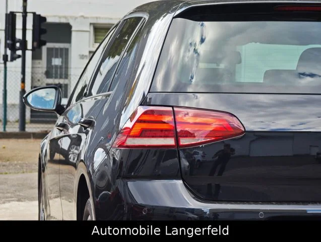 Volkswagen Golf – 9