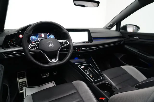 VW Golf – 22