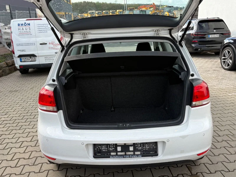 Volkswagen Golf – 11