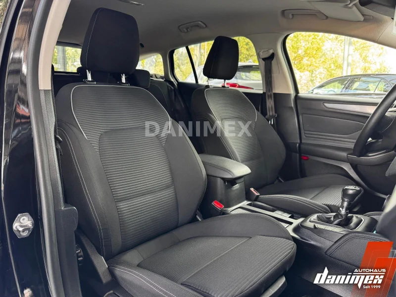 Ford Focus – 11