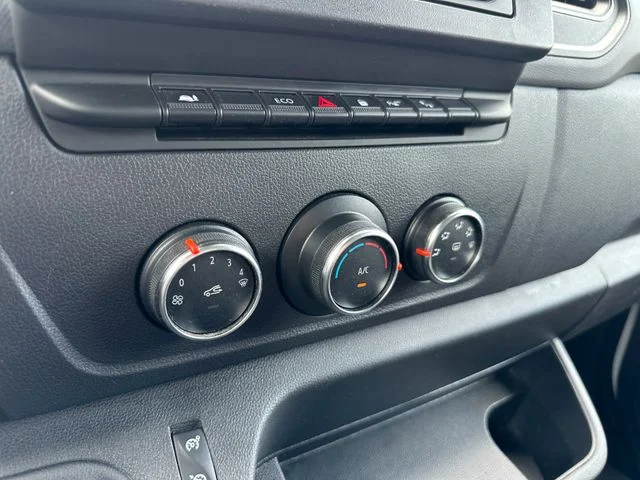 RENAULT Master – 17