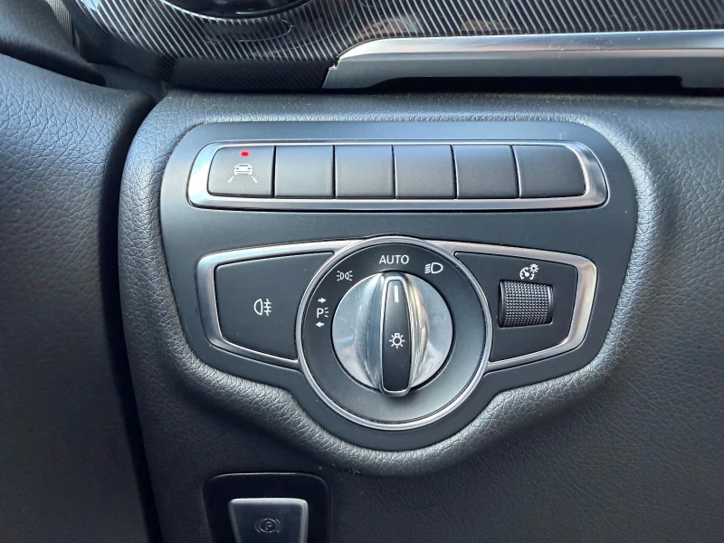 Mercedes-Benz V 220 – 20