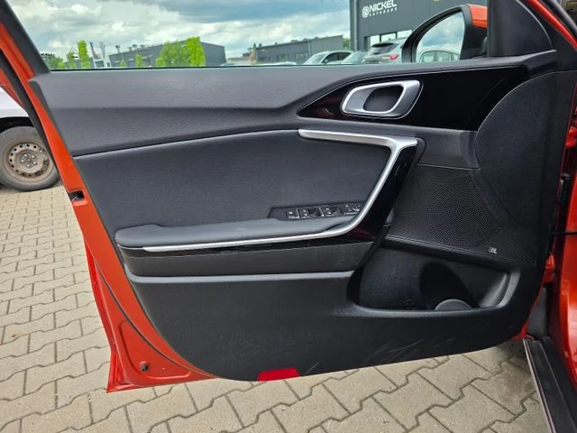 Kia XCeed – 30