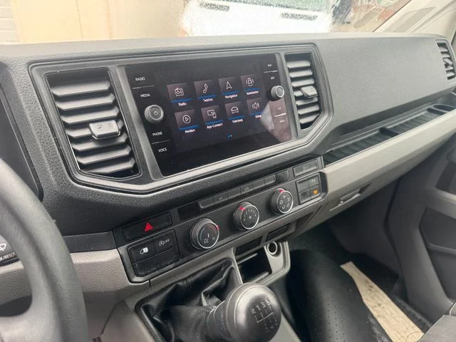 VW Crafter Kasten Kasten 35 lang Hochdach FWD – 19