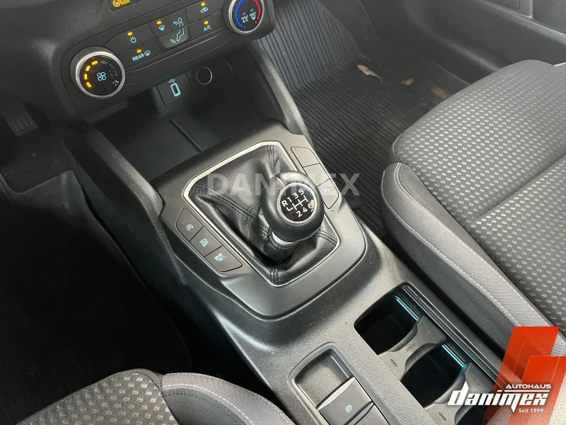 Ford Focus – 22