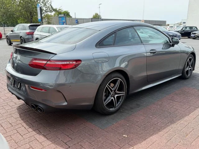 Mercedes-Benz E 300 – 5