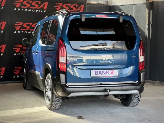 Peugeot Rifter – 8