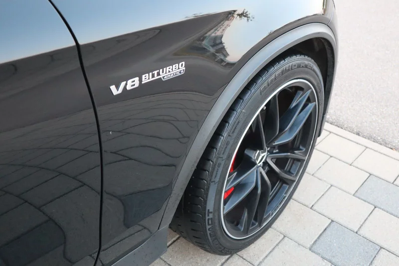 Mercedes-Benz GLC 63 AMG – 13