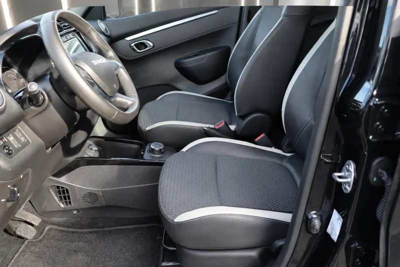 Dacia Spring – 13