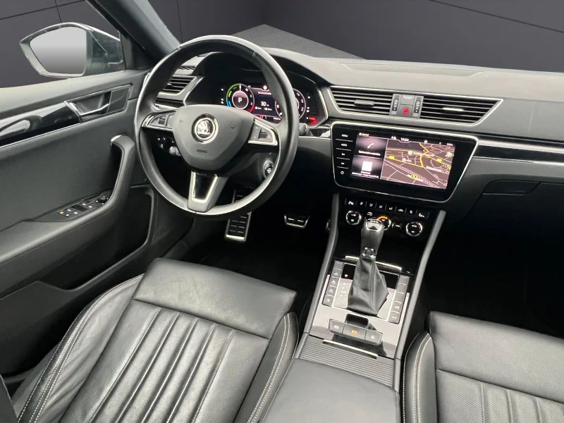 Škoda Superb – 14