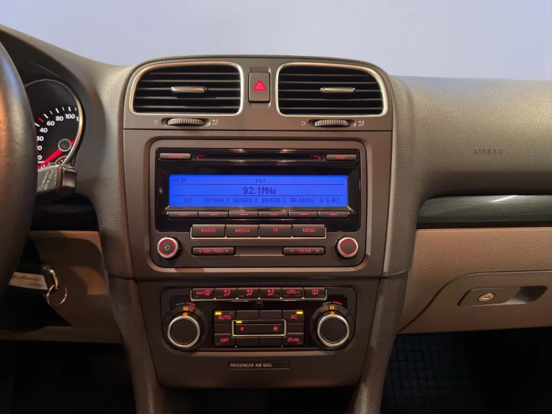 Volkswagen Golf – 15