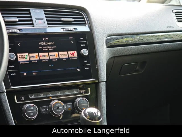 Volkswagen Golf – 25