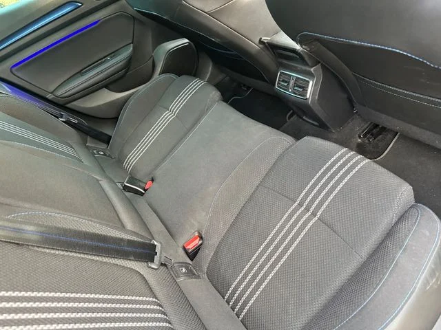 Renault Megane – 11