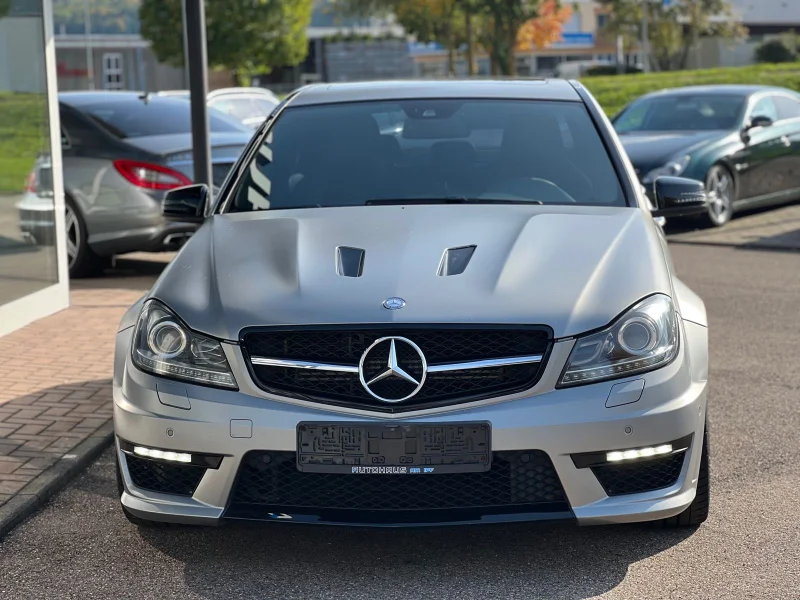 Mercedes-Benz C 63 AMG – 8