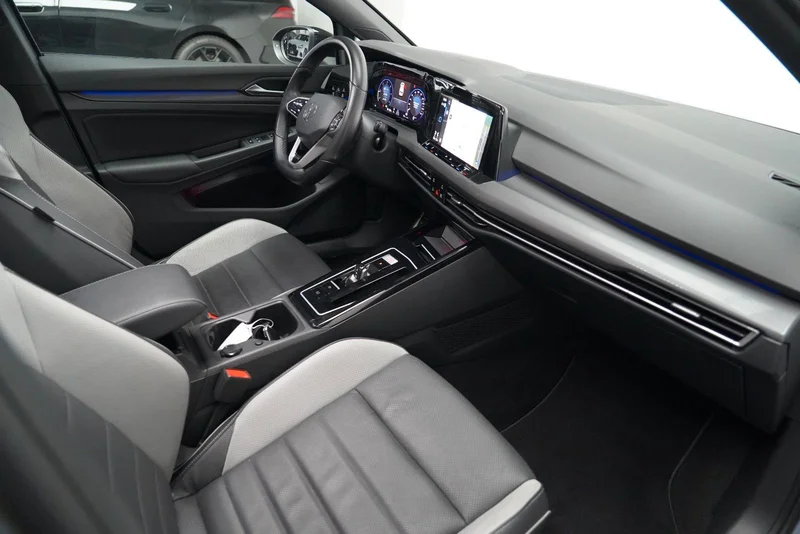 Volkswagen Golf – 31