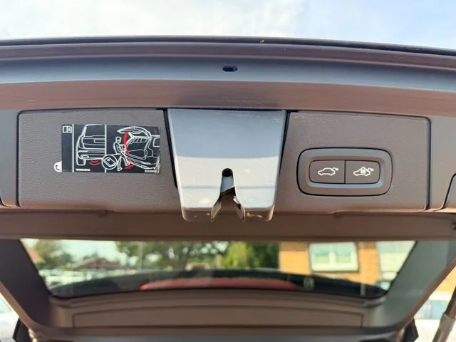 VOLVO XC 60 – 8