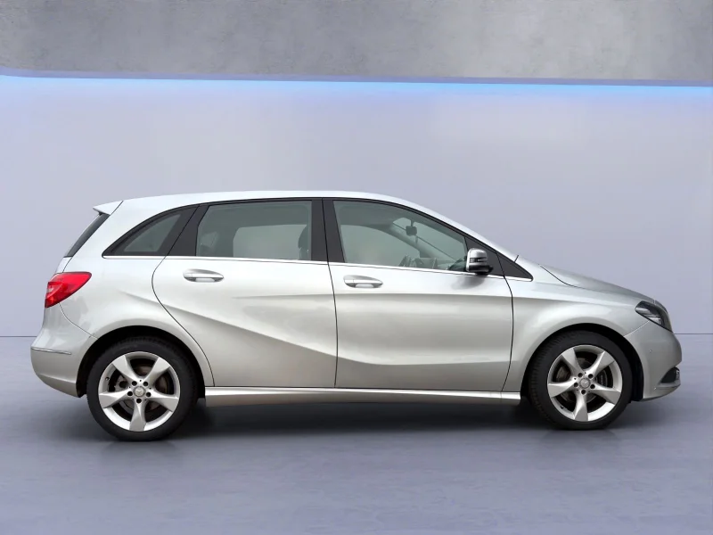 Mercedes-Benz B 200 – 8