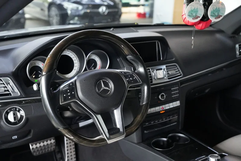 Mercedes-Benz E 400 – 9