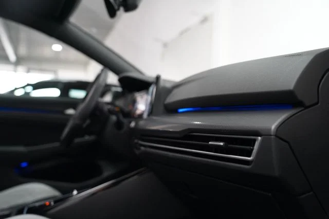 VW Golf – 32