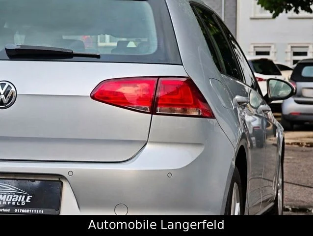 Volkswagen Golf – 16