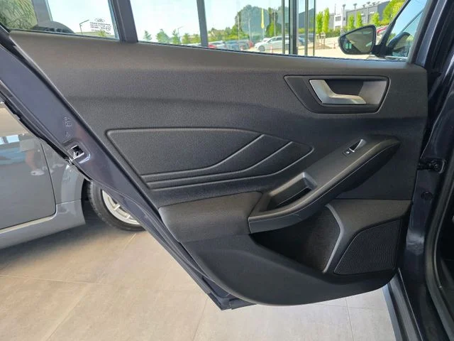 Ford Focus – 24