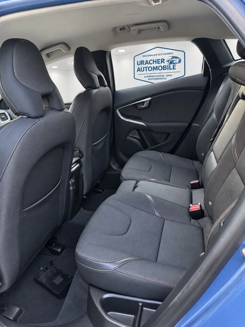 Volvo V40 CC – 14