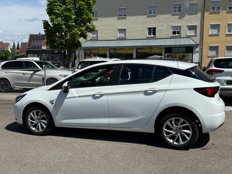 Opel Astra – 9
