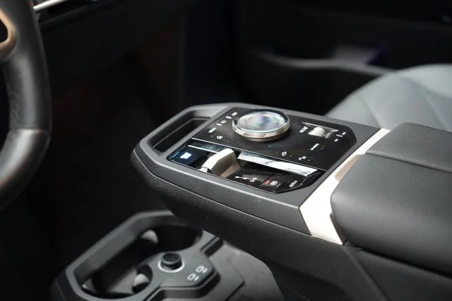 BMW iX – 18