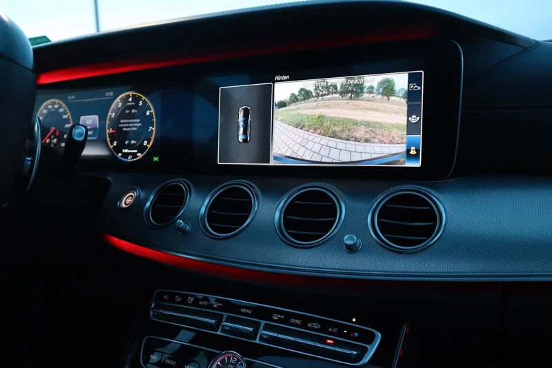 Mercedes-Benz E 63 AMG – 22