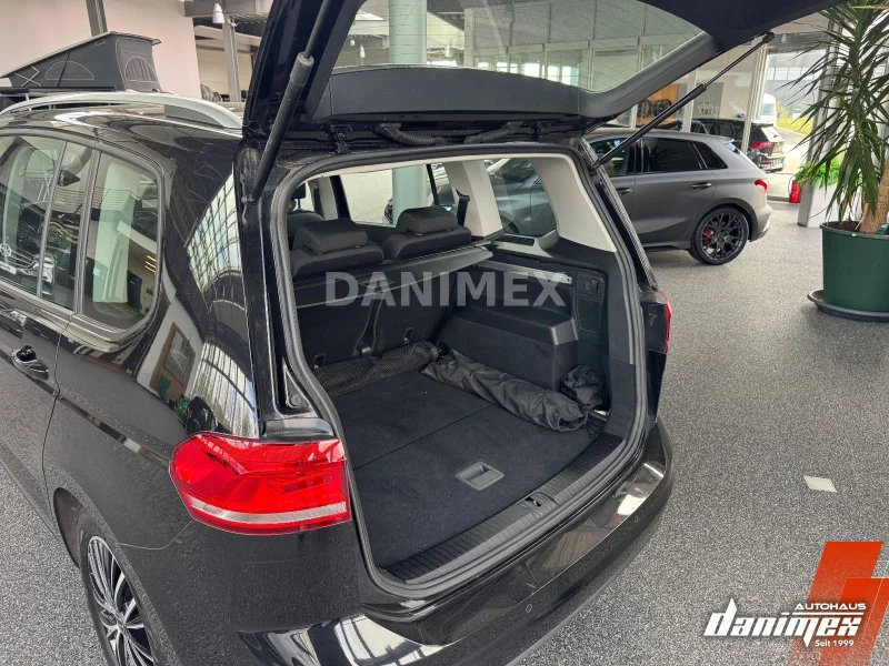 Volkswagen Touran – 8