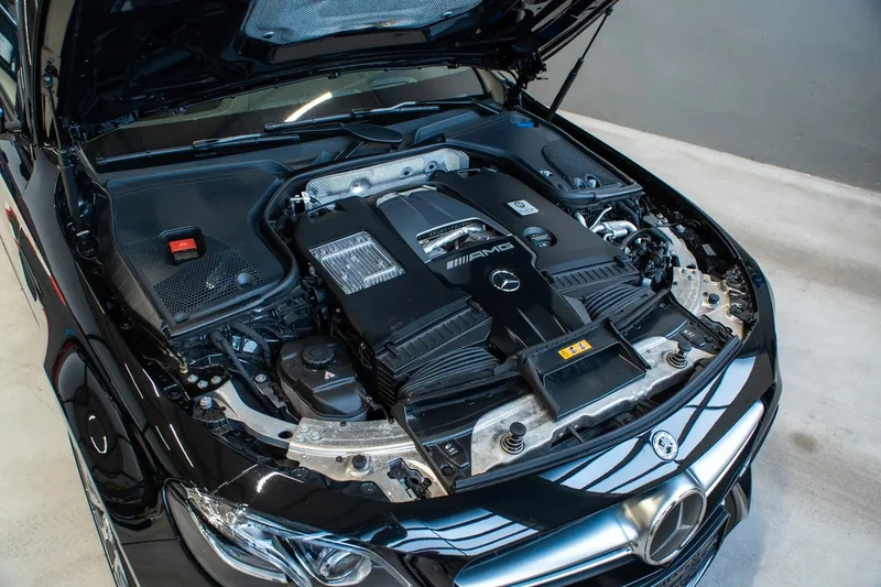 Mercedes-Benz E 63 AMG – 19