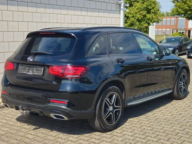 Mercedes-Benz GLC 300 – 4