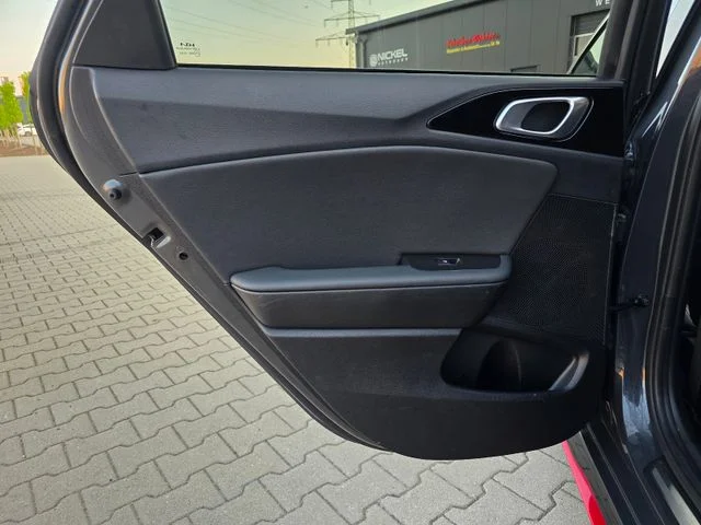 Kia pro cee'd / ProCeed – 26