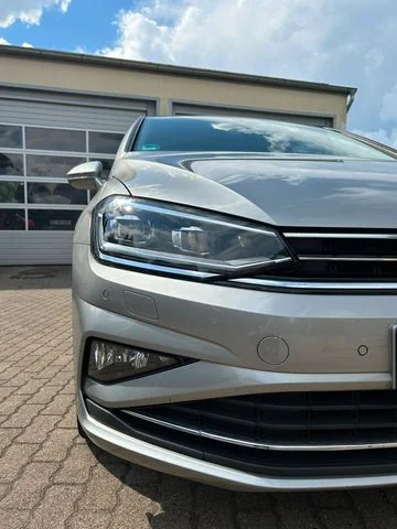 VW Golf Sportsvan – 18