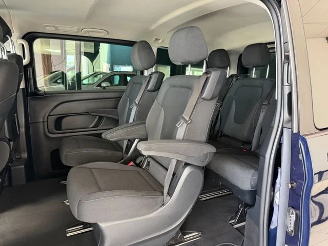 Mercedes-Benz V 220 – 10
