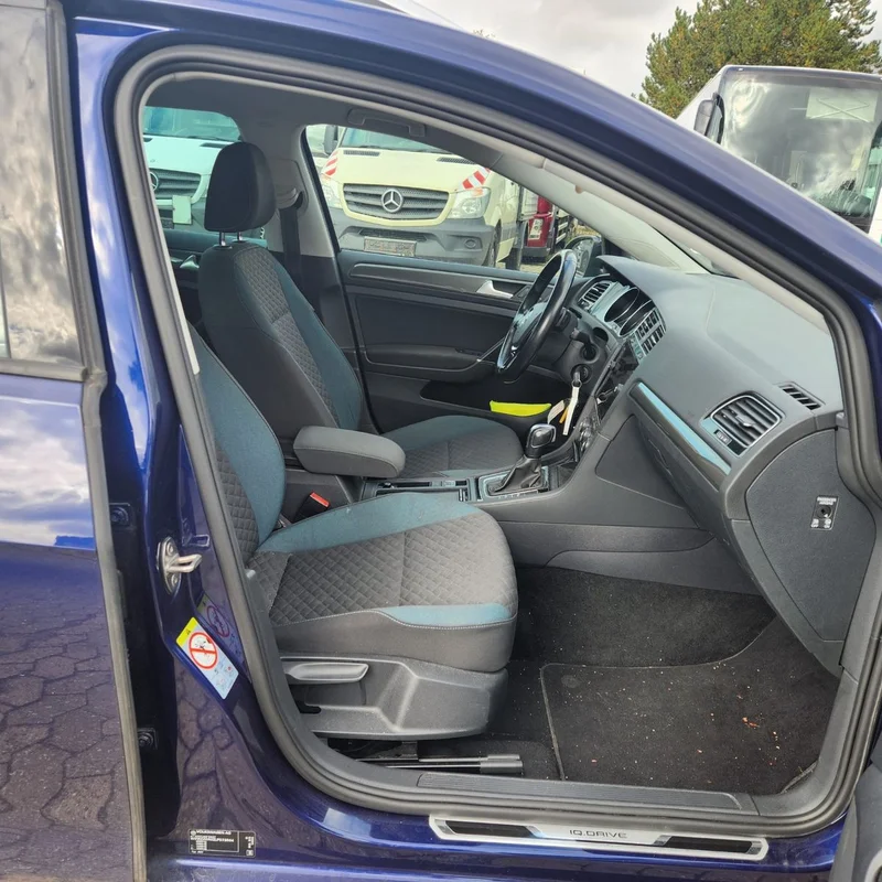 Volkswagen Golf – 16