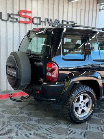 Jeep Cherokee – 11