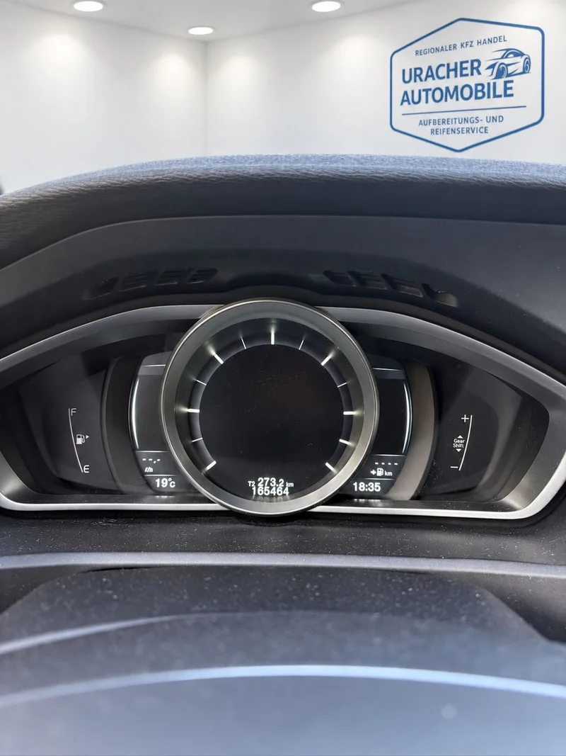 Volvo V40 CC – 11