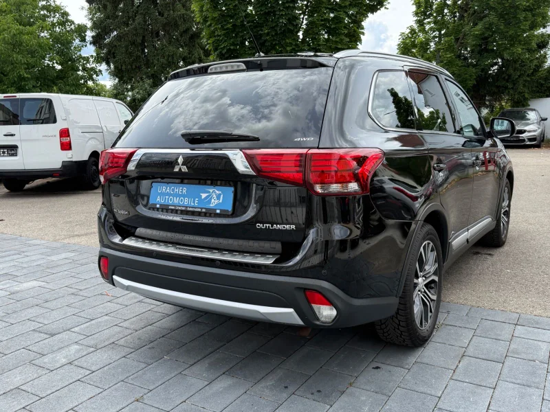 Mitsubishi Outlander – 6