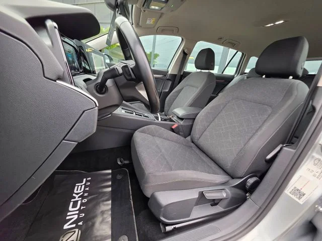 Volkswagen Golf – 28