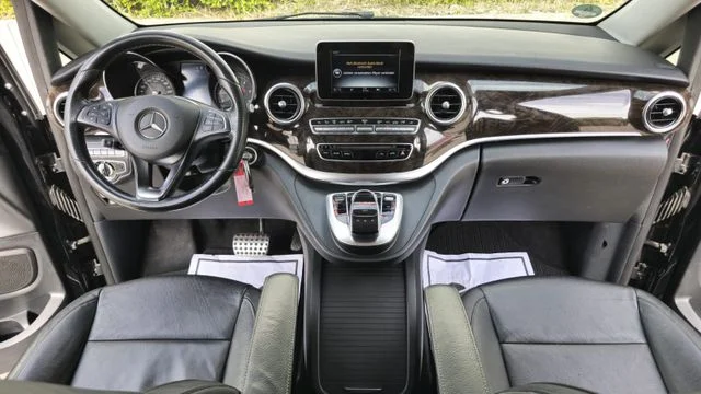 Mercedes-Benz V 220 – 28