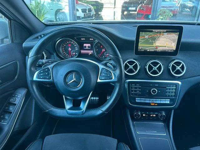 Mercedes-Benz A 200 – 14