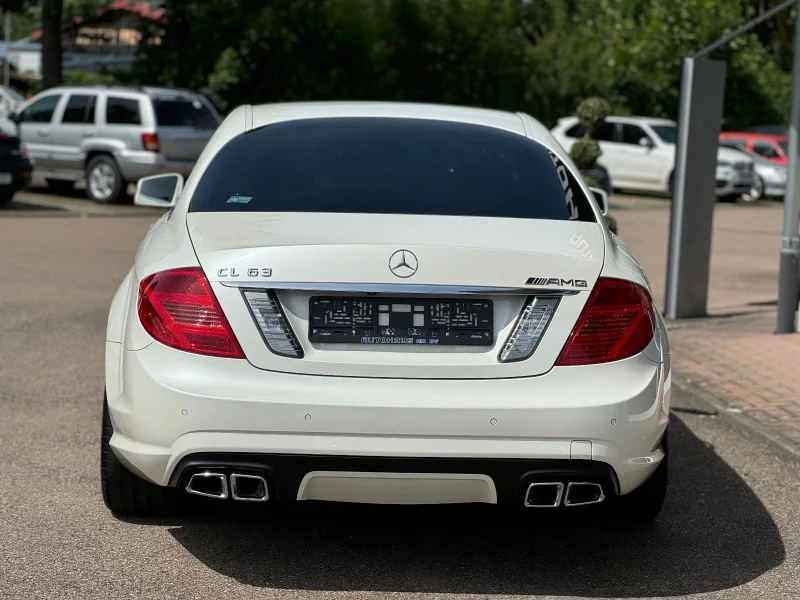 Mercedes-Benz CL 63 AMG – 8